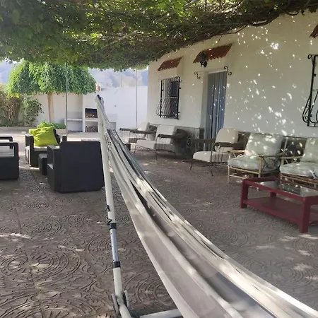 Encantadora Con Gran Porche Apartamento *