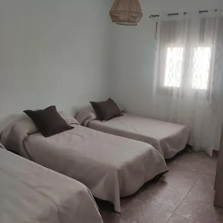 Encantadora Con Gran Porche San Roque (Almeria)