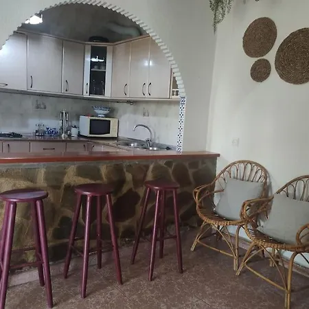 Encantadora Con Gran Porche Apartment *